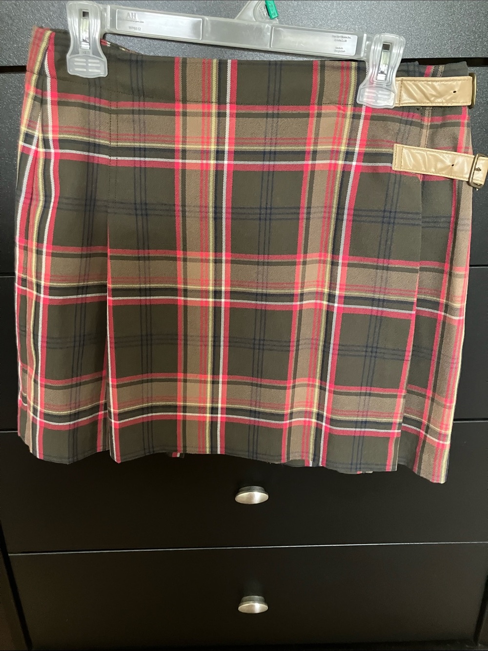 EXCELLENT condition, Tommy Hilfiger Olive Plaid Mini Skirt with Pink Trim